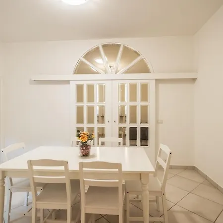 Feriehus Angelic House Palace, *