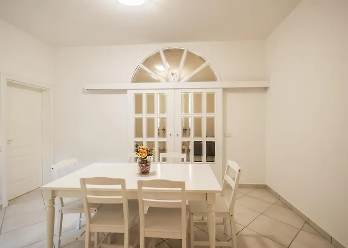 Feriehus Angelic House Palace, *