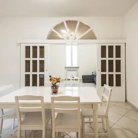 Angelic House Palace, *